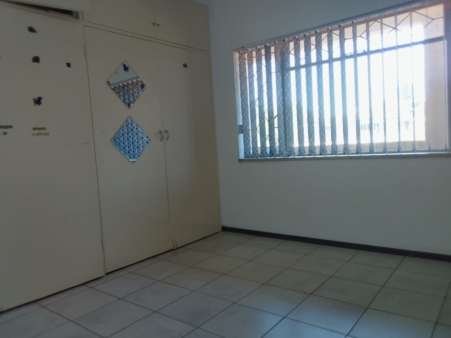3 Bedroom Property for Sale in Lower Bo-dorp North West